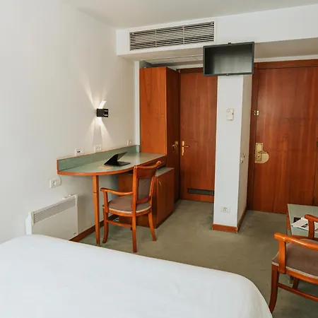 Duke Romana Center Bukarest
