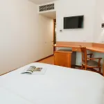 Aparthotel Duke Romana Suites By Olala! Bukarest