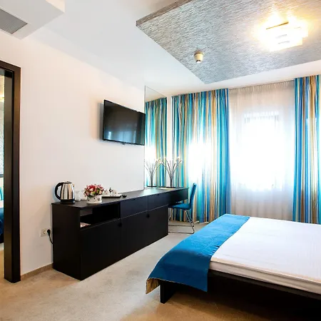 Duke Romana Center 3*