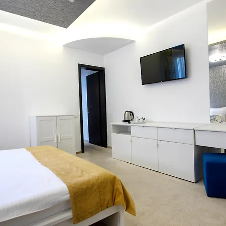 Duke Romana Center Hotel 3*