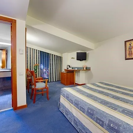 Duke Romana Center Hotel 3*