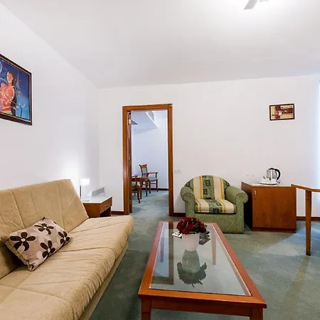 Duke Romana Center Hotel 3*