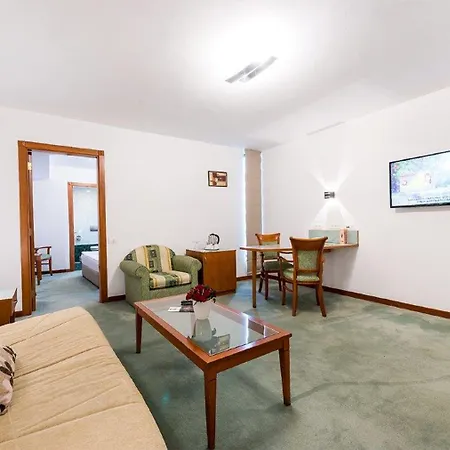 Hotel Duke Romana Center