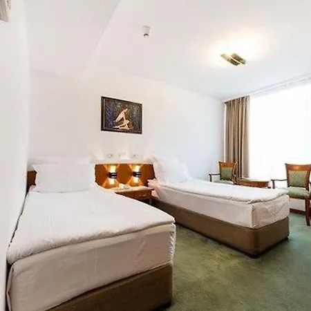 Duke Romana Center Hotel 3*
