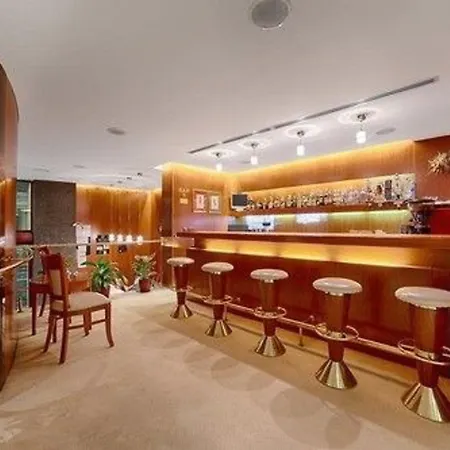 Duke Romana Center 3*