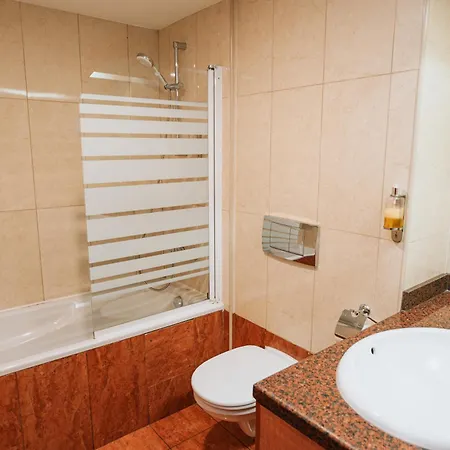 Duke Romana Center 3*