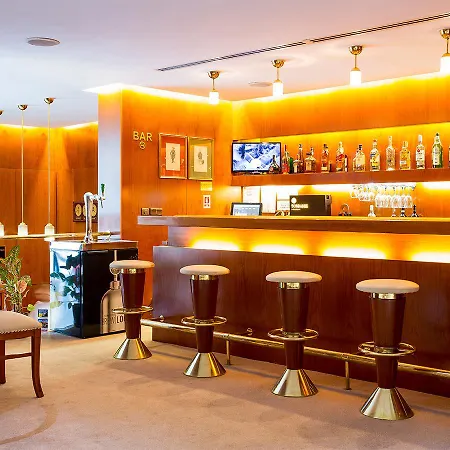 Duke Romana Center 3*