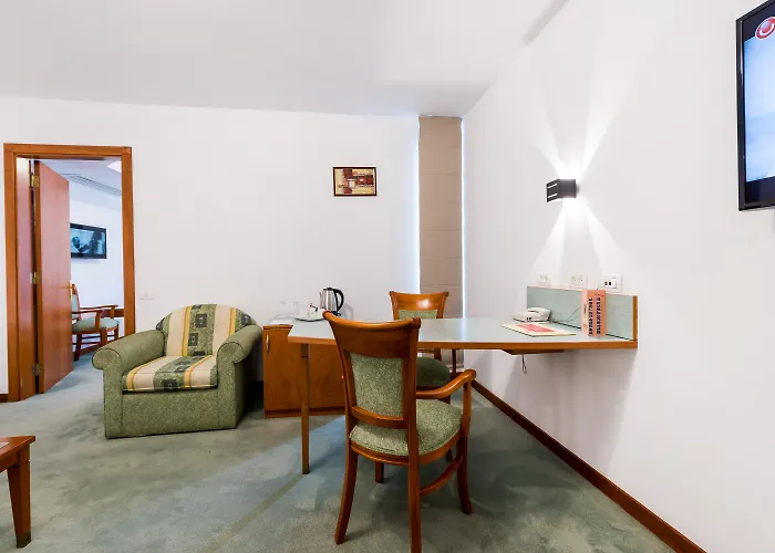 Duke Romana Center فندق 3*