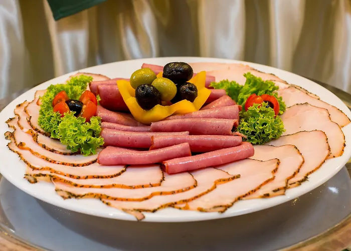 Duke Romana Center 3*