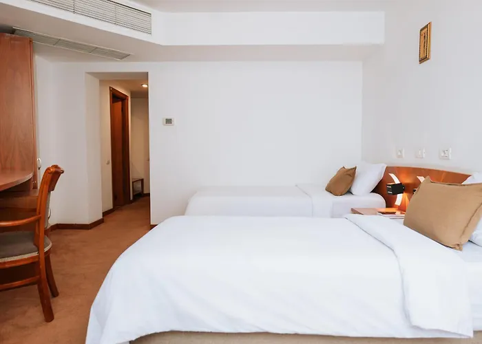 Ξενοδοχείο Duke Romana Center 3*