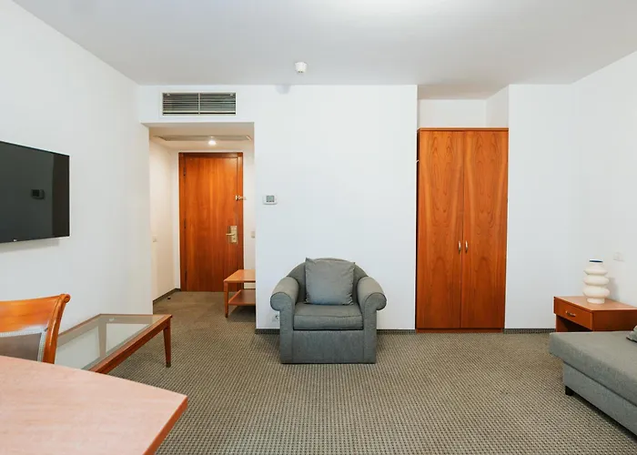 Duke Romana Center Ξενοδοχείο 3*