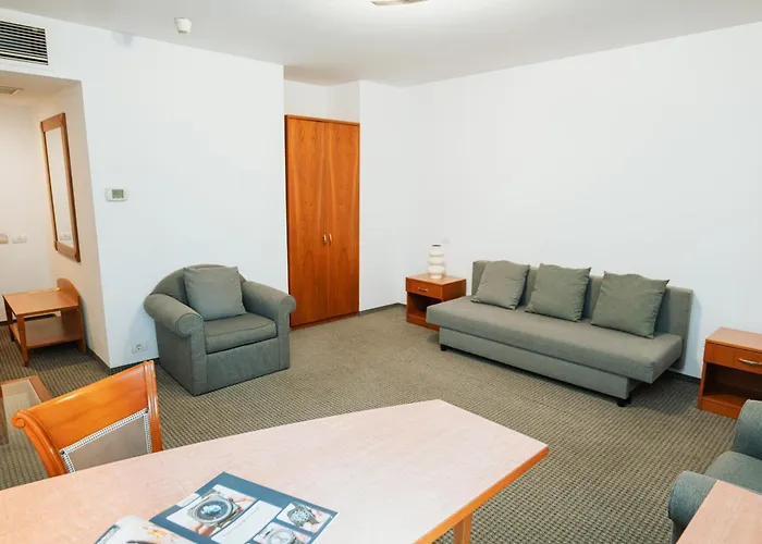 Duke Romana Center فندق بوخارست