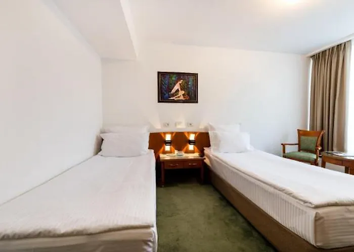 Duke Romana Center فندق