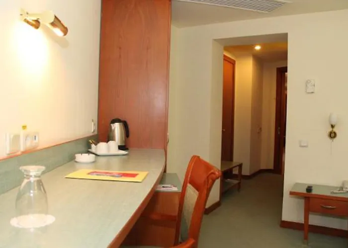 Duke Romana Center 3*