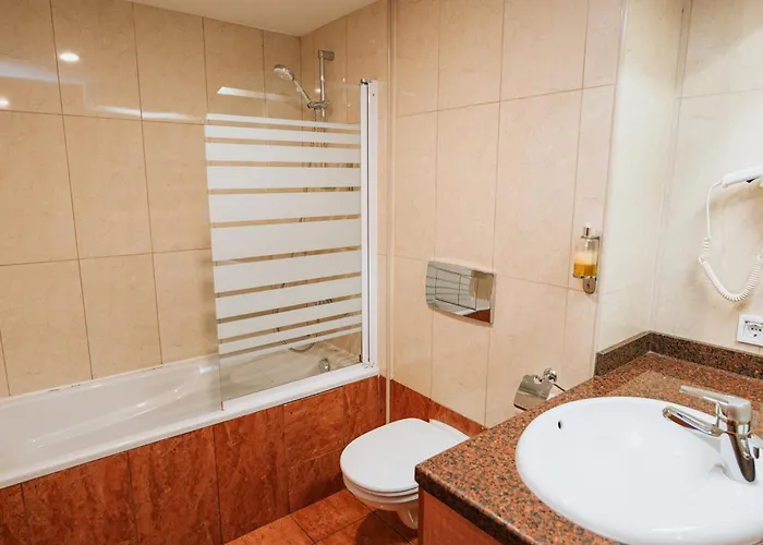 Duke Romana Center 3*