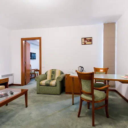 Duke Romana Center 3*