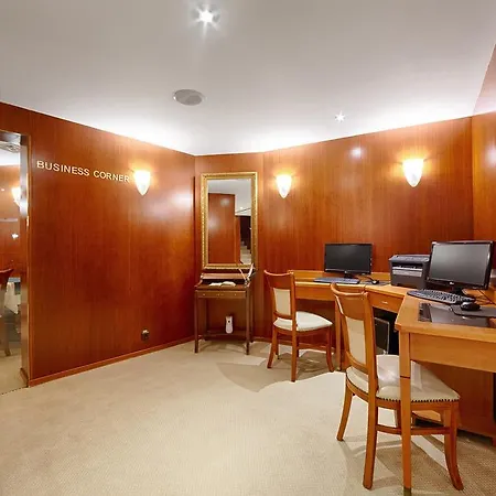 Duke Romana Center 3*