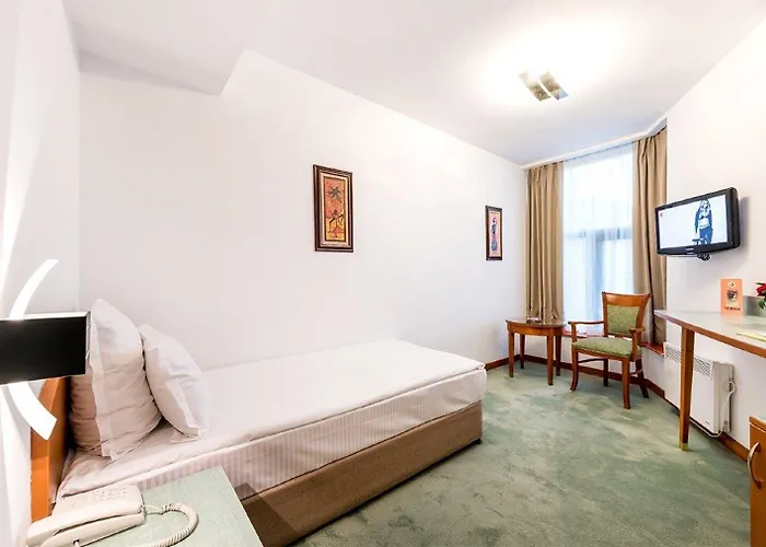 Hotel Duke Romana Center 3*