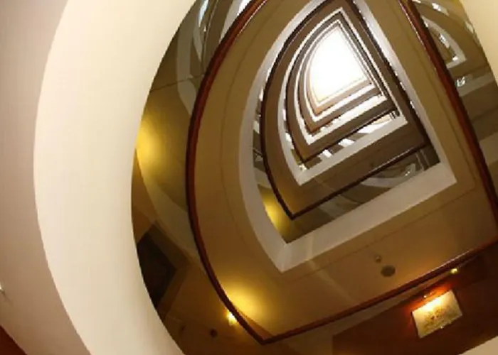 Hotel Duke Romana Center