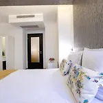 Duke Romana Suites By Olala! Бухарест