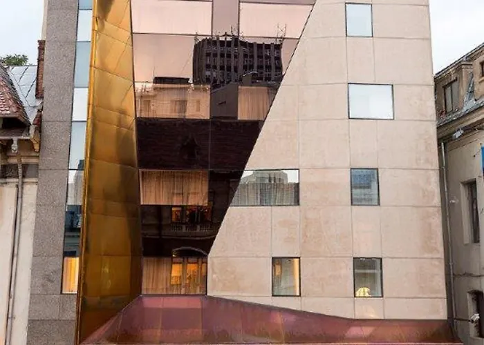 Duke Romana Center 3*