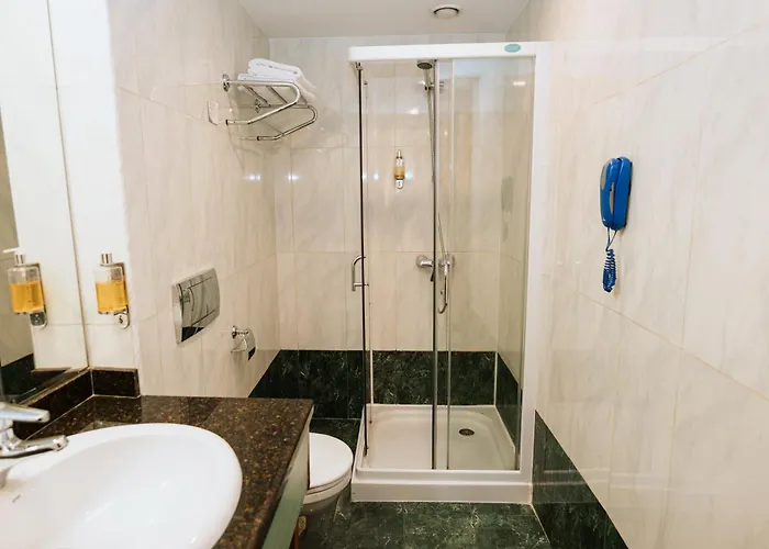 Duke Romana Center 3*